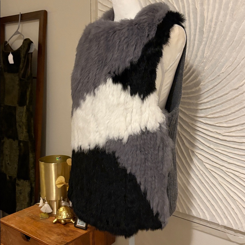 100% Rabbit Fur & Cashmere Bloomingdale’s Top/Vest - Picture 9 of 13